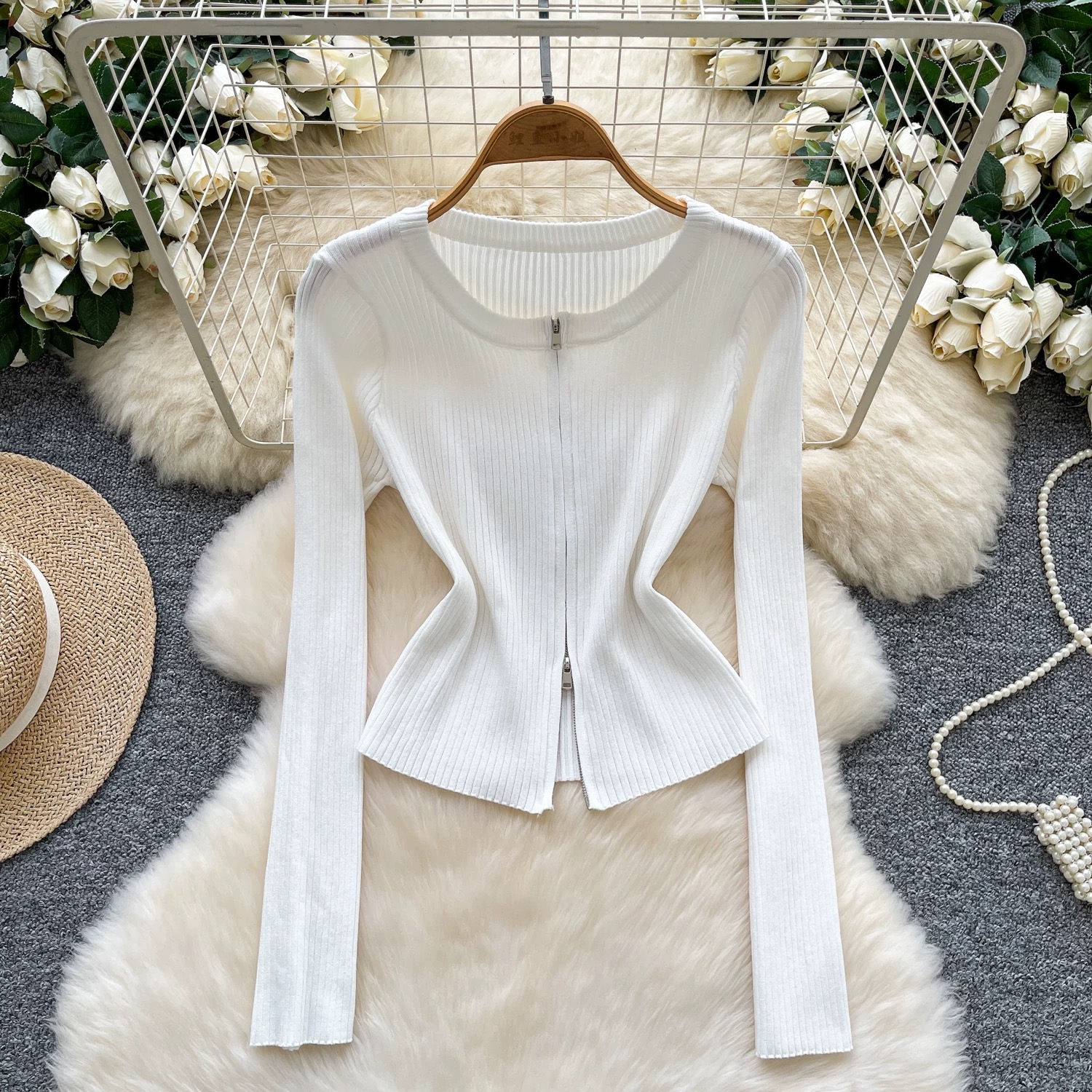 Deep in love top KTO257 image