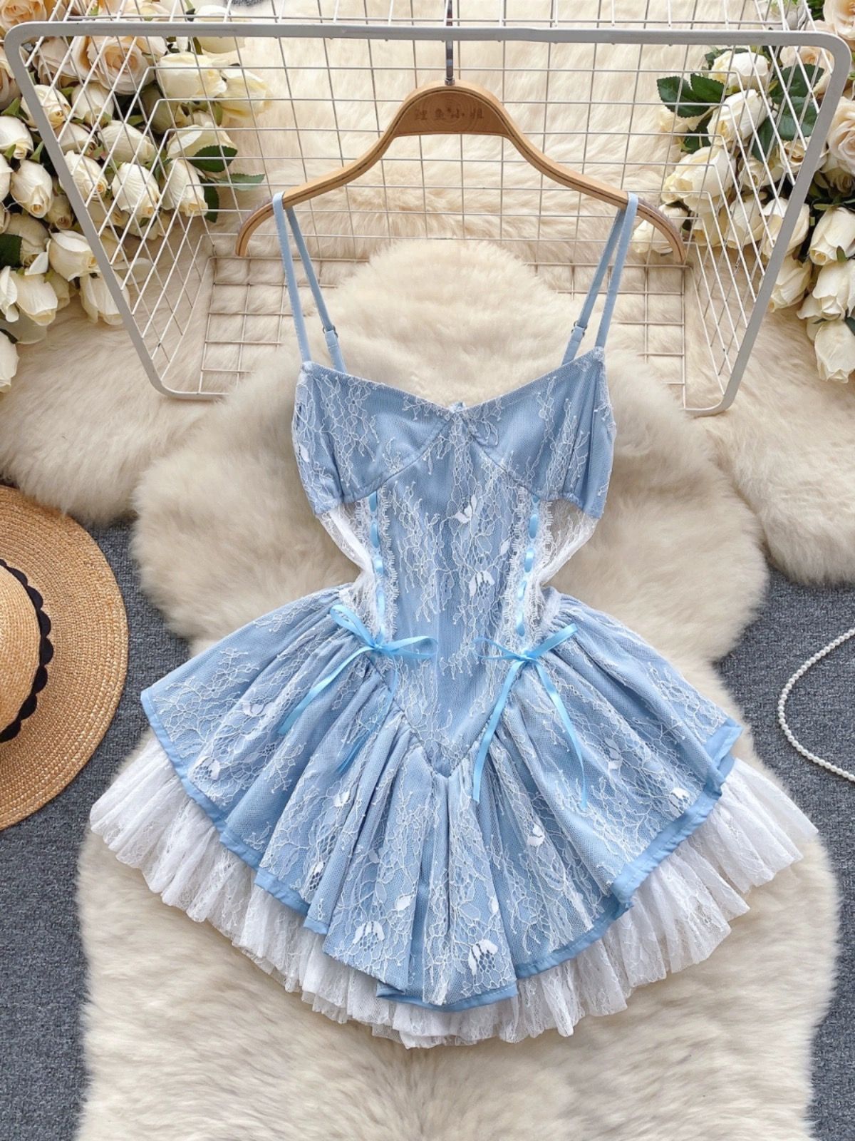 She got her own money dress CD1261 image