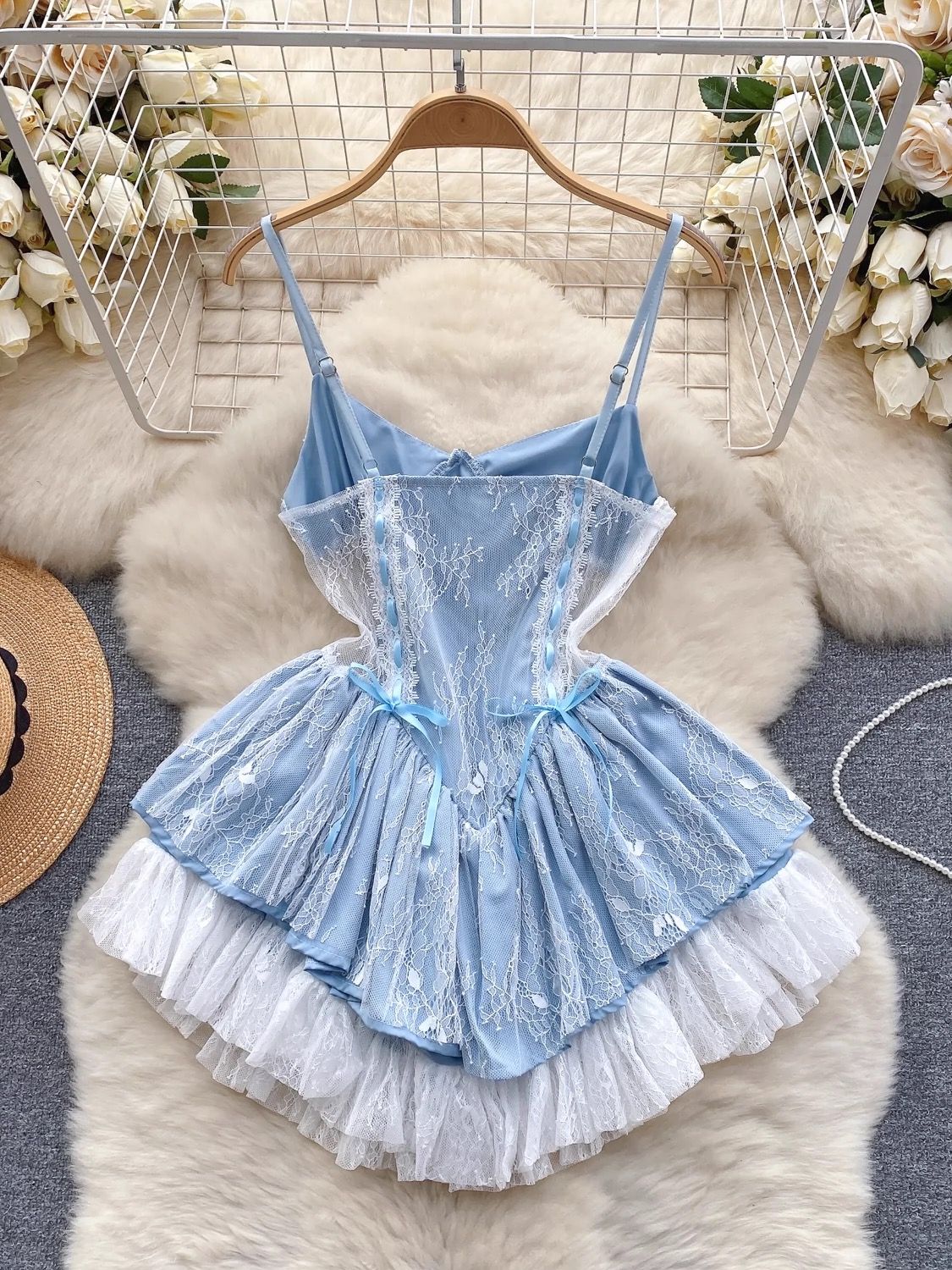 She got her own money dress CD1261 image