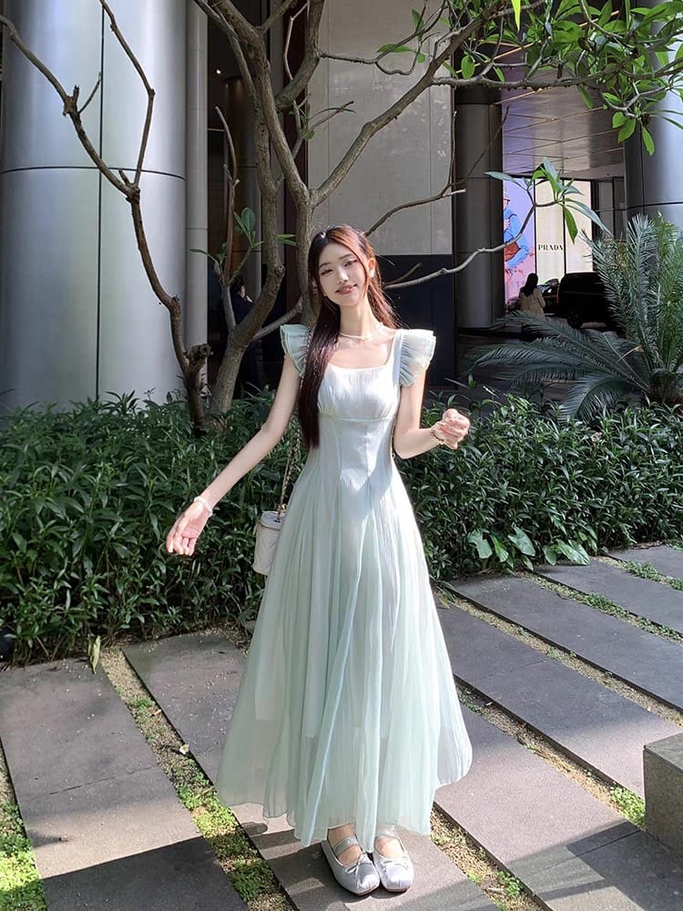 Listen to me dress FD892 image