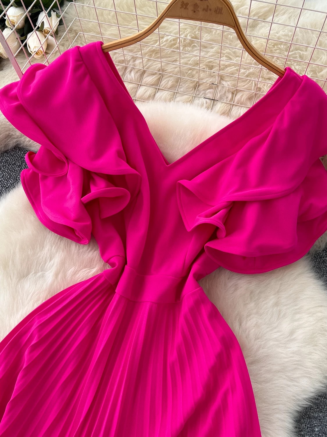 Taking the price now dress EVD190 image