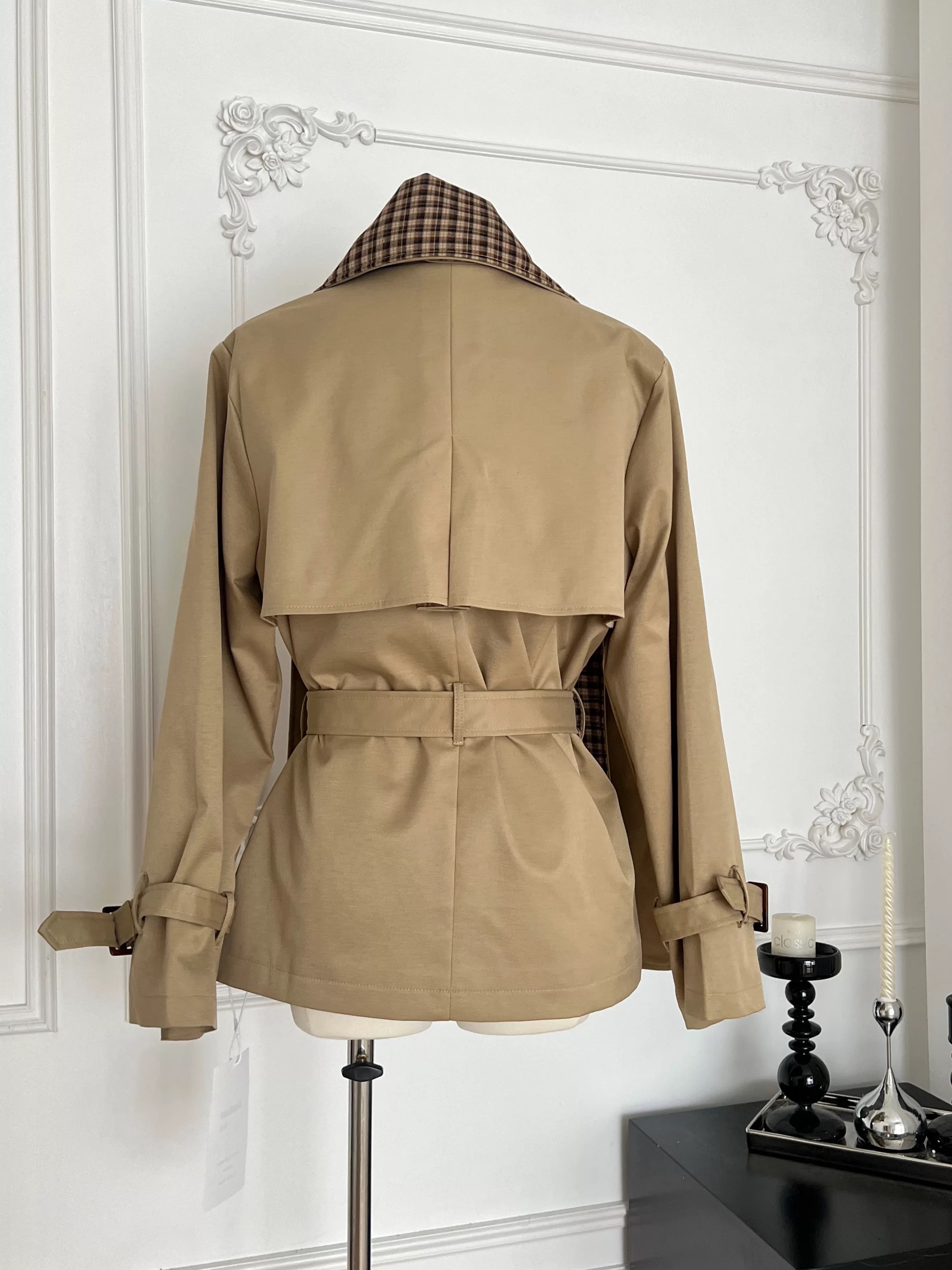 Have it on locked coat COA159 image