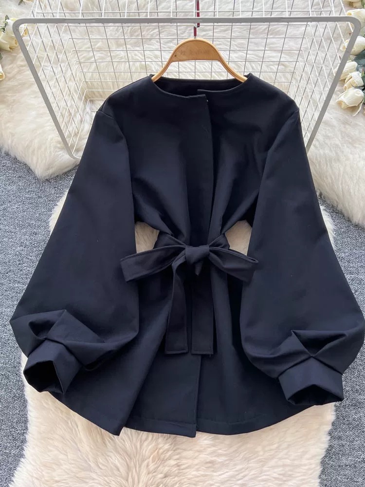 Queen of them all bubble coat COA163 image