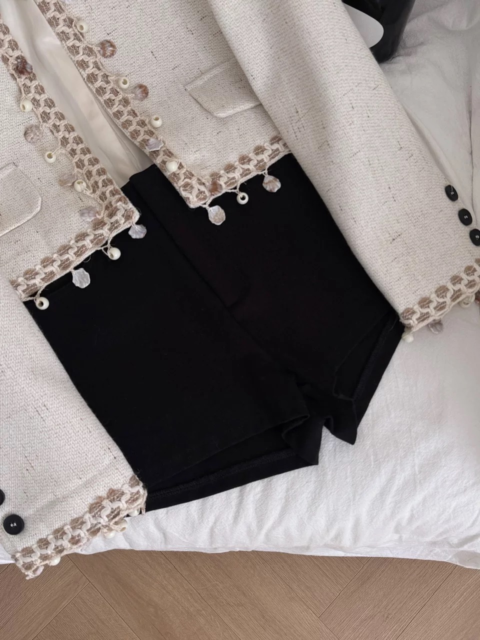 Simplistically perfect blazer BL156 image