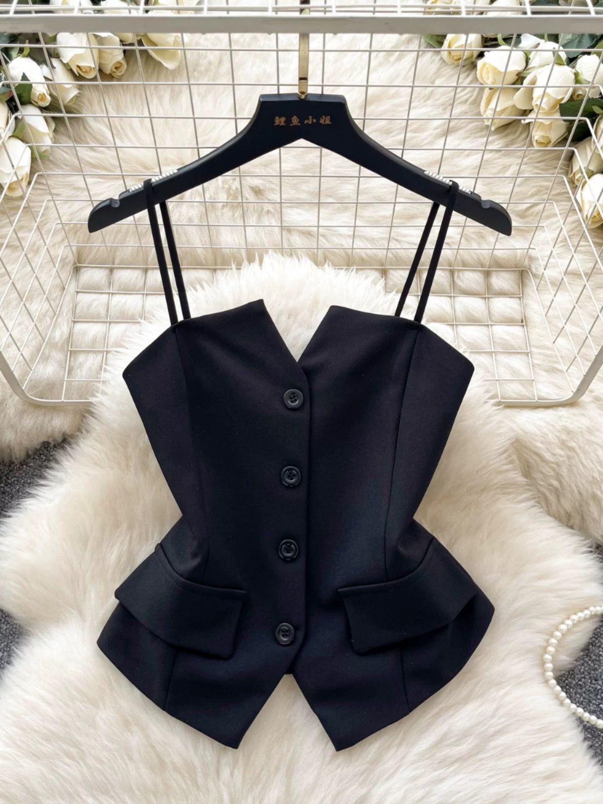 Candid moment top FTO196 image