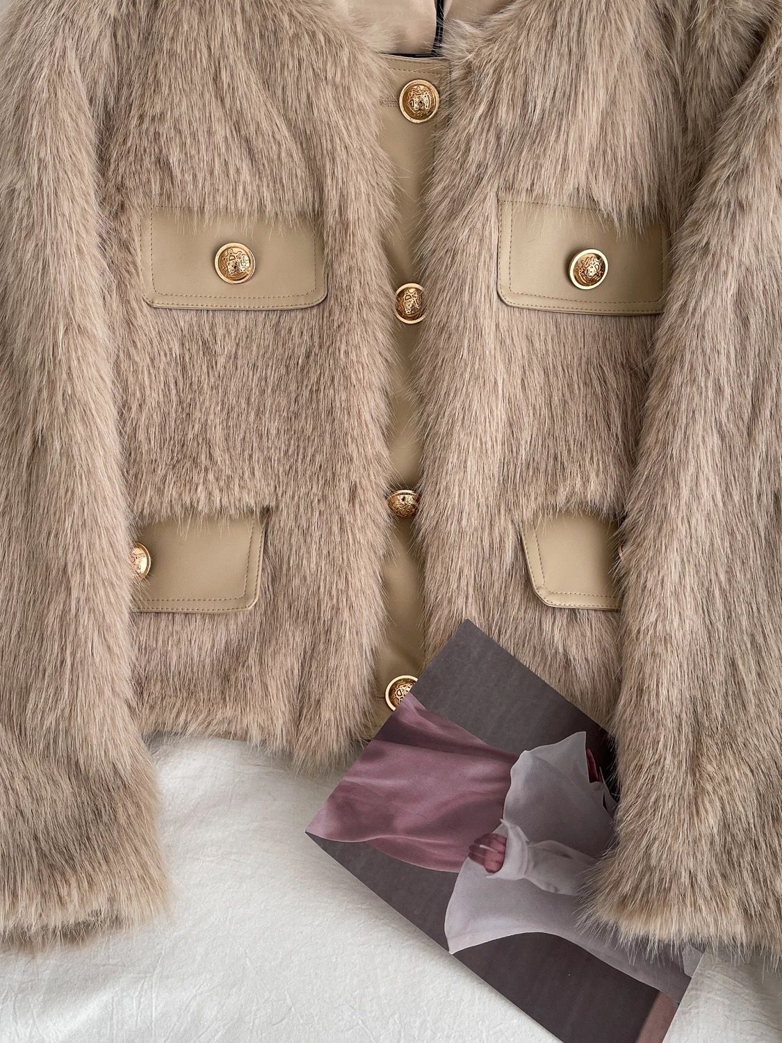 Millionaire heiress coat WJ112 image