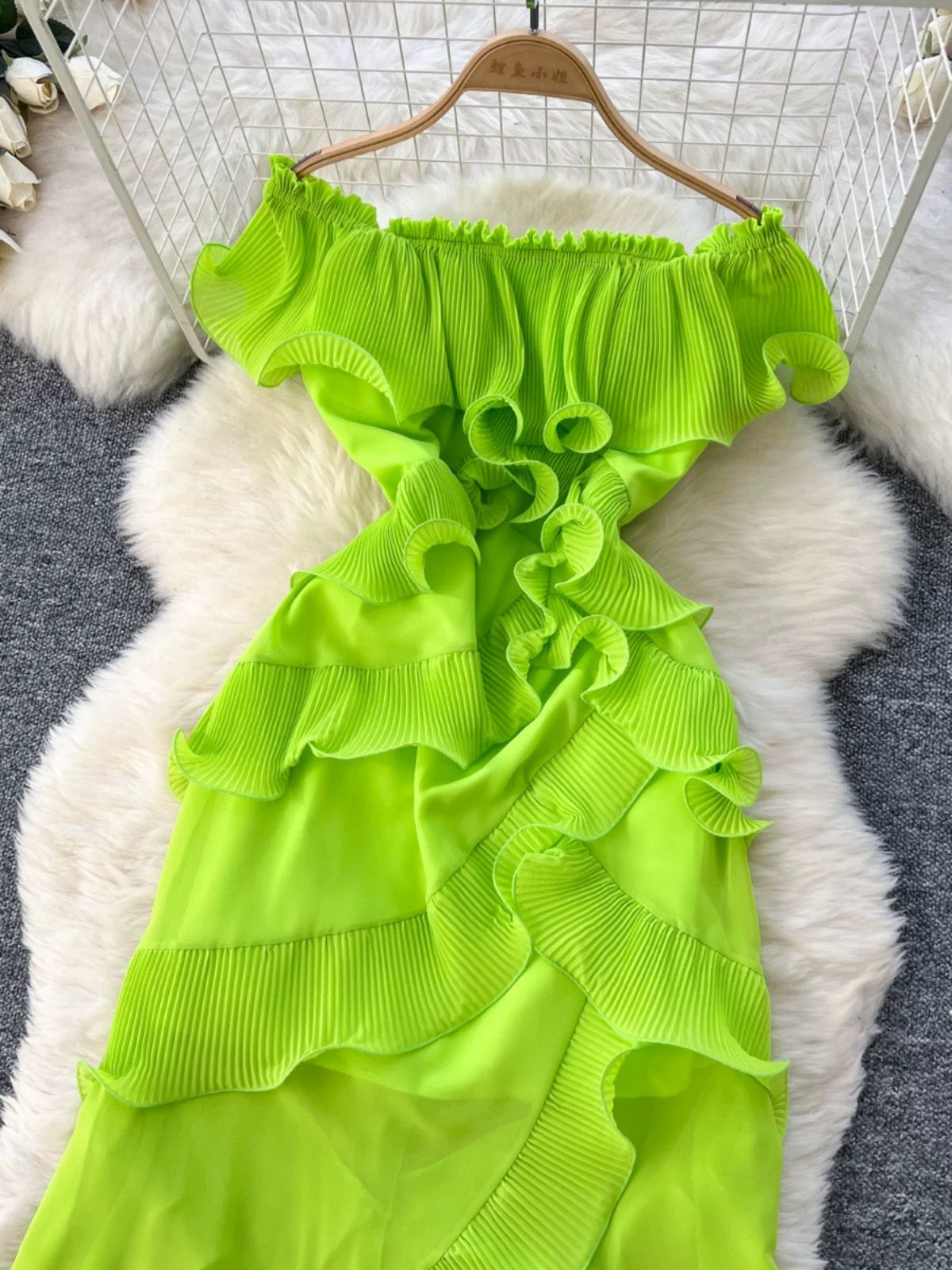 Letting things settle dress CD952 image