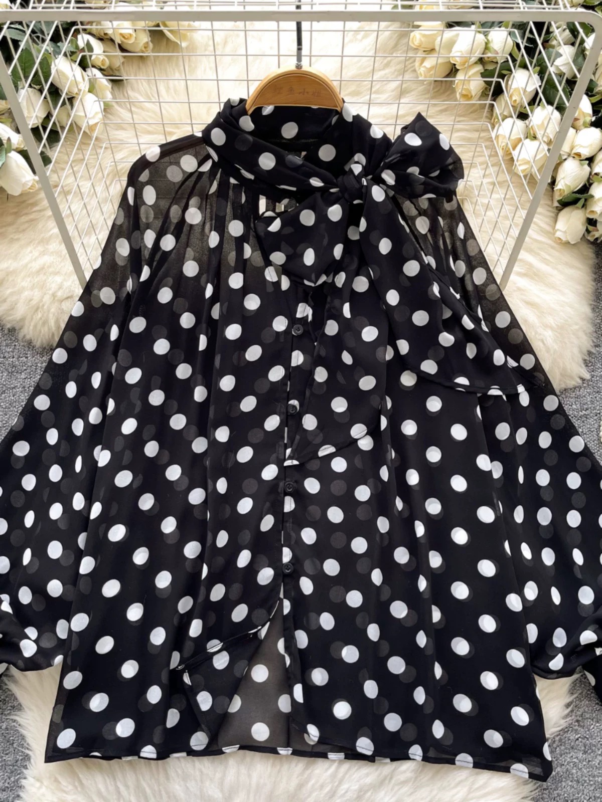 Pure innocence blouse BE354 image