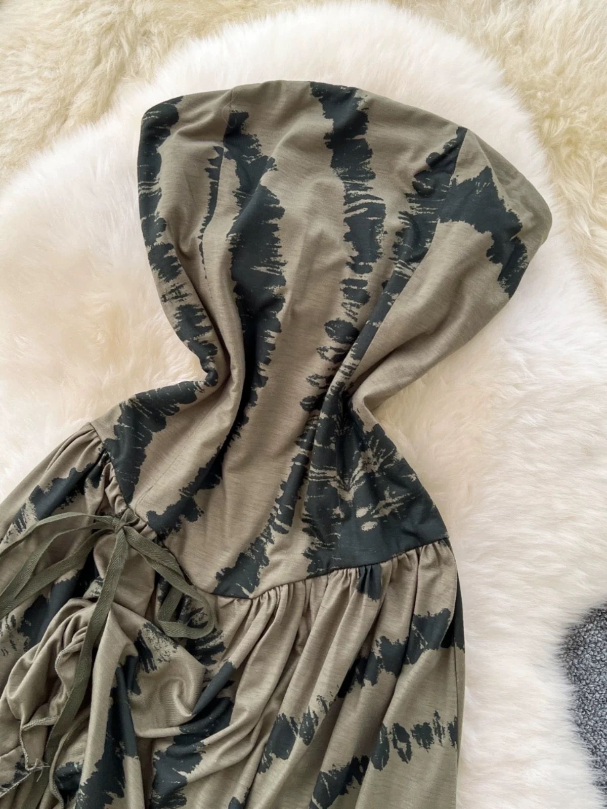 Season of change dress CD934 image