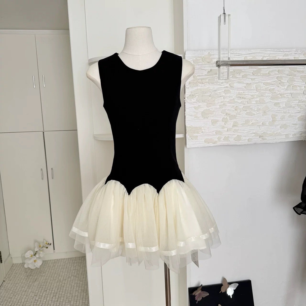 Fly with me dress CD1774 image