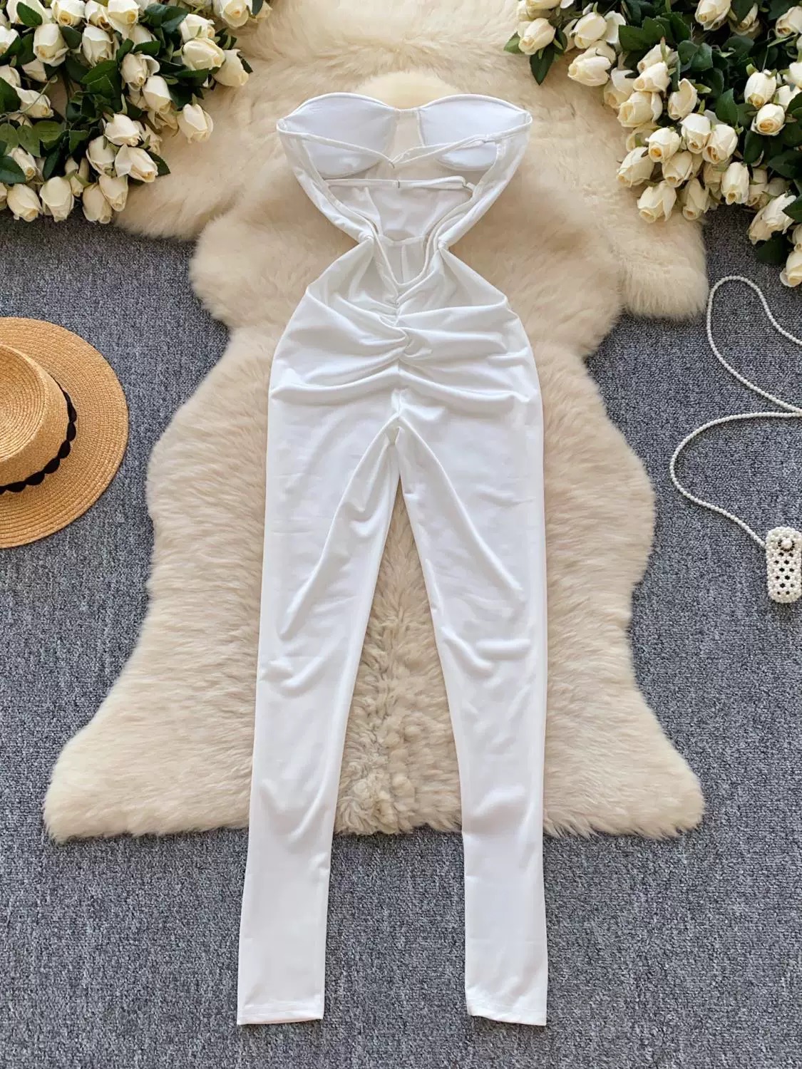 Don’t be shy jumpsuit CJS139 image