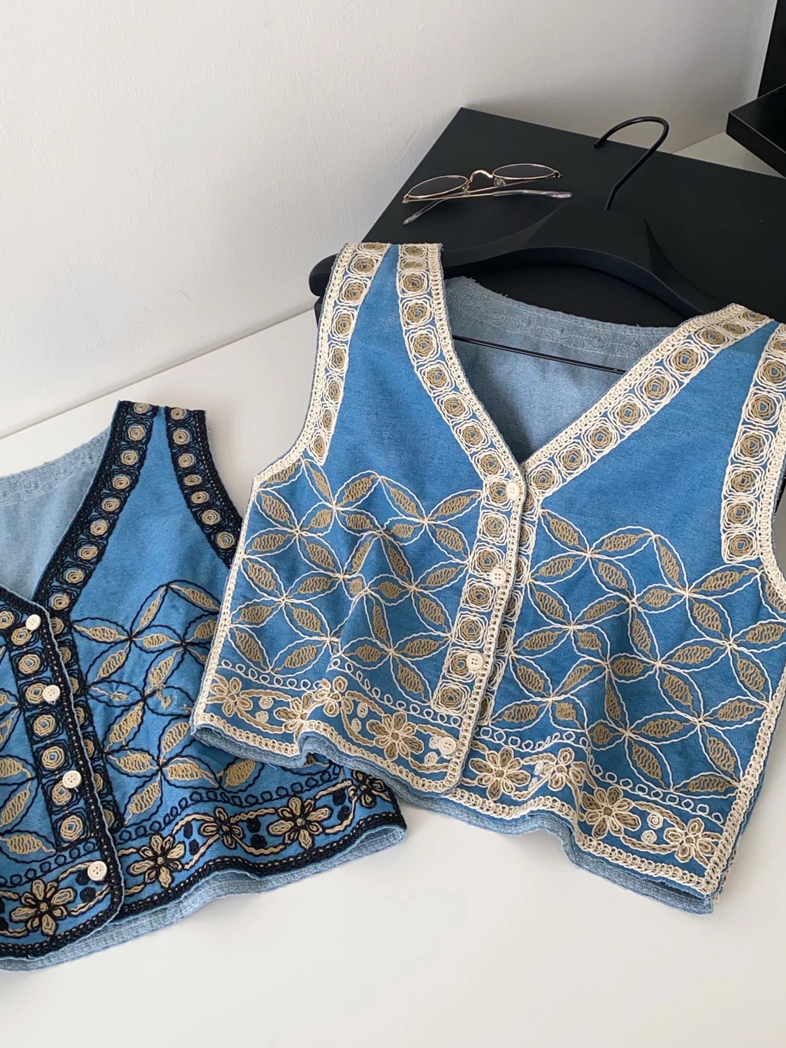 Miss independent embroidery top CTO866 image