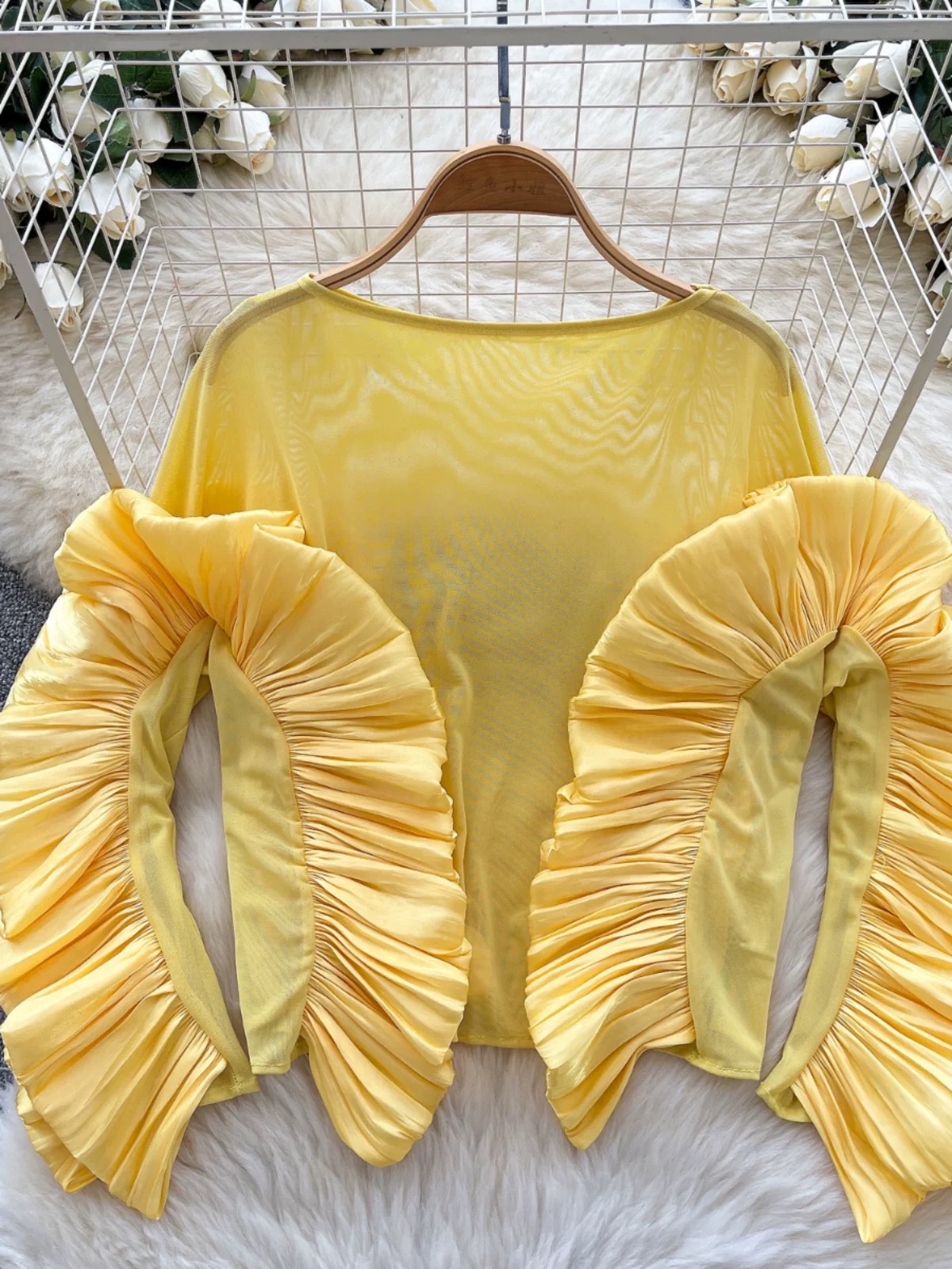 Weekend activity top FTO198 image