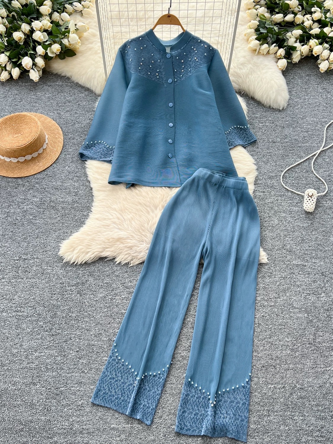 Make my world go round set FTP249 image