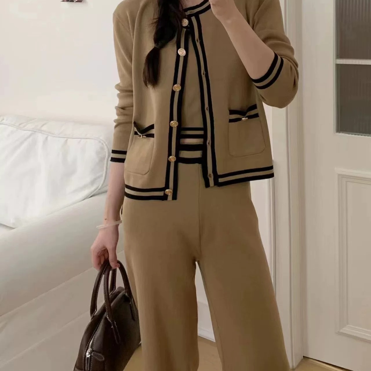 Under my control set STP152 image