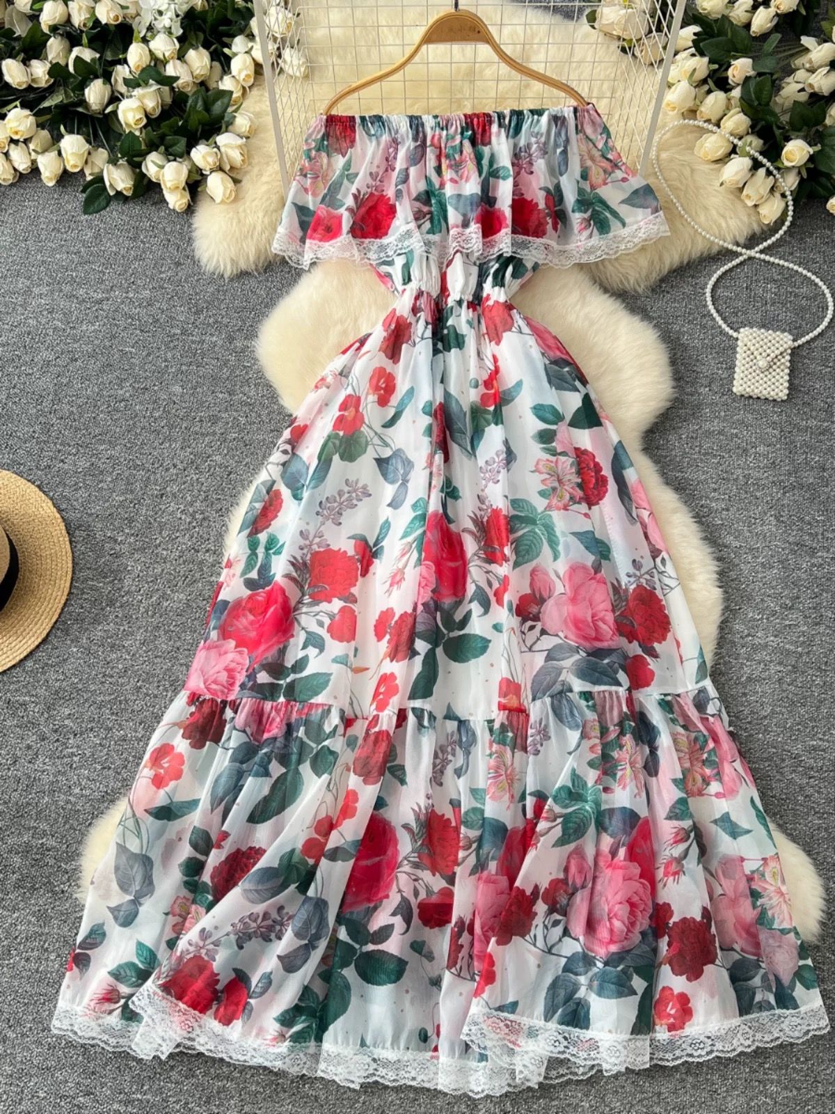 The Queen has arrived dress CD987 image