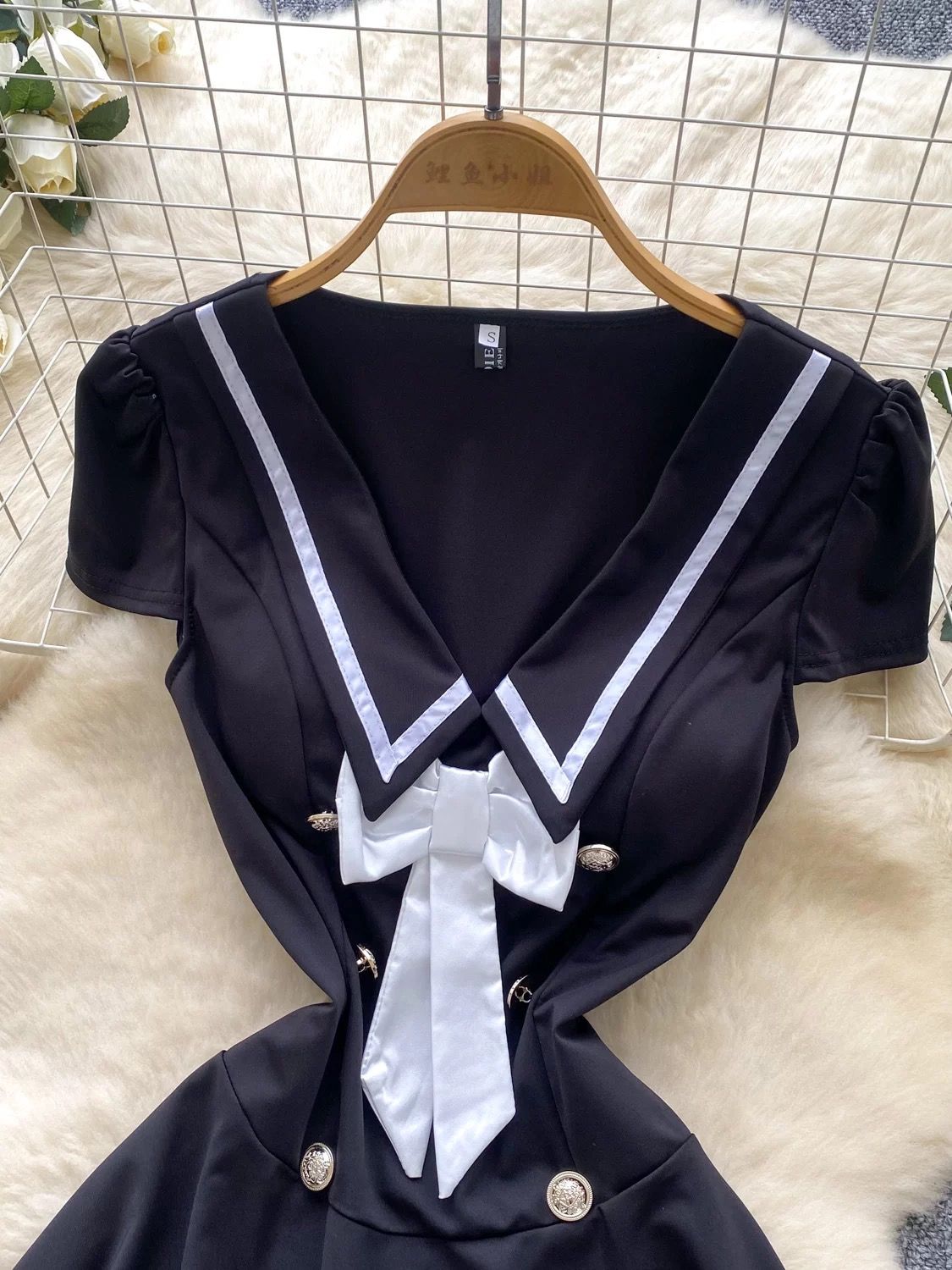 Playing big moves dress CD758 image