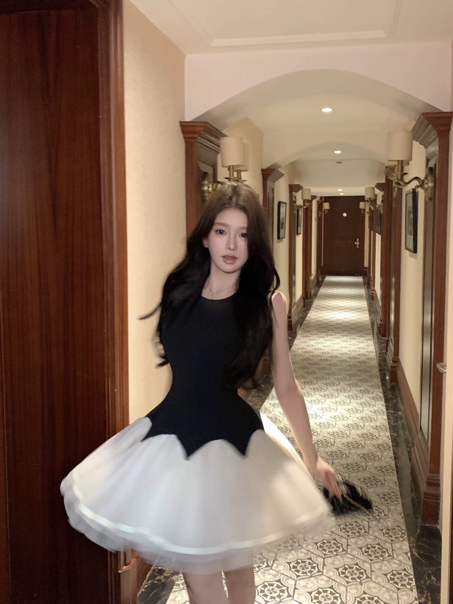 Fly with me dress CD1774 image