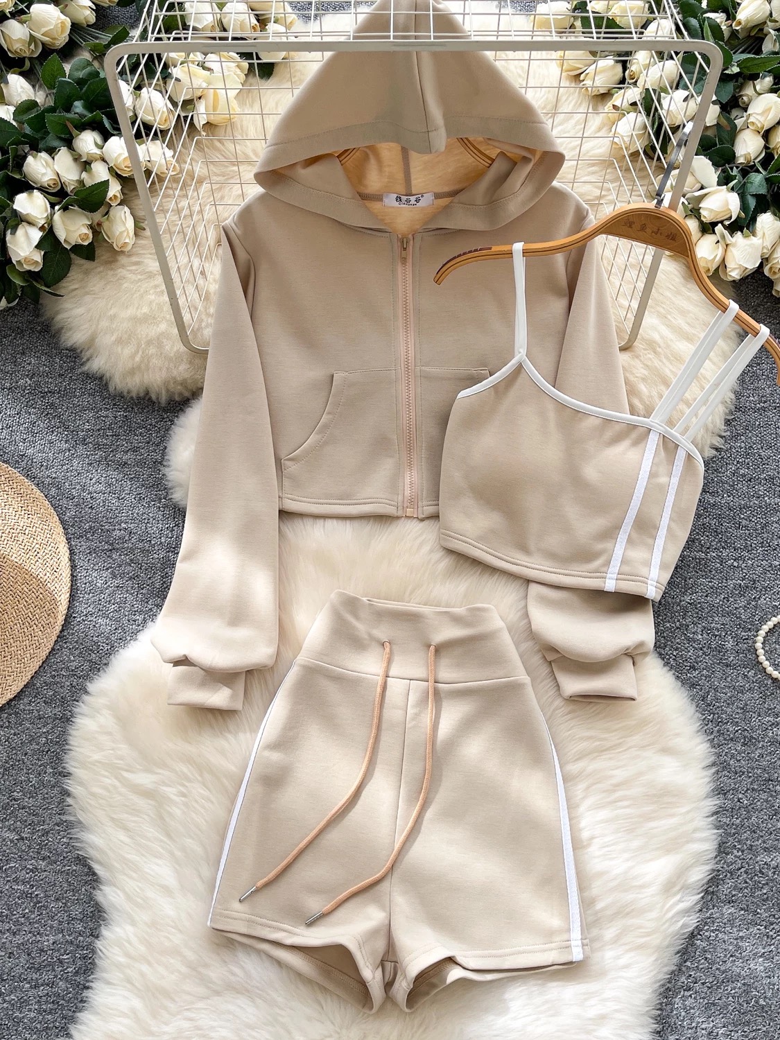 Living in luxury set CTP750 image