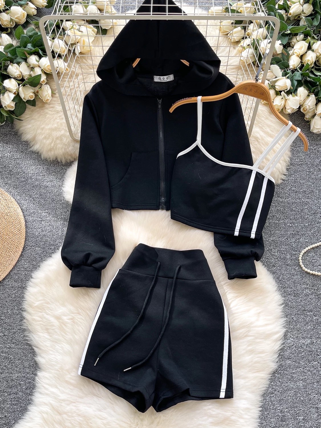 Living in luxury set CTP750 image