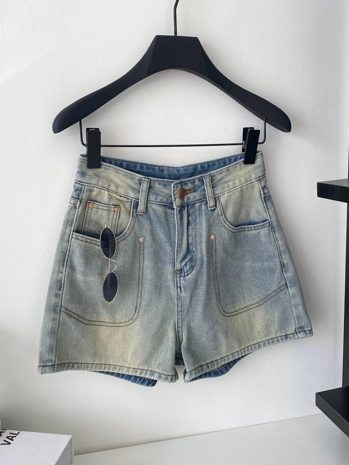 Staying longer denim shorts DS113 image