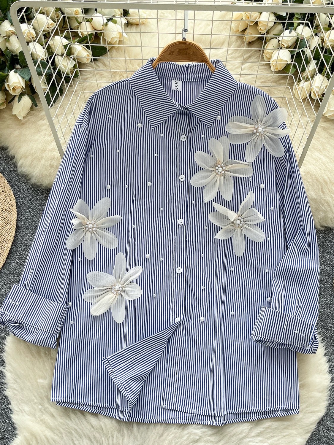 Queen’s movement shirt SH203 image