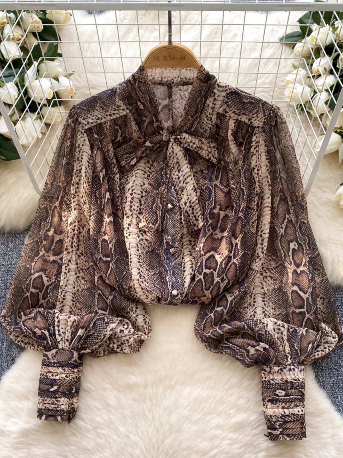 Lingering feelings blouse BE456 image