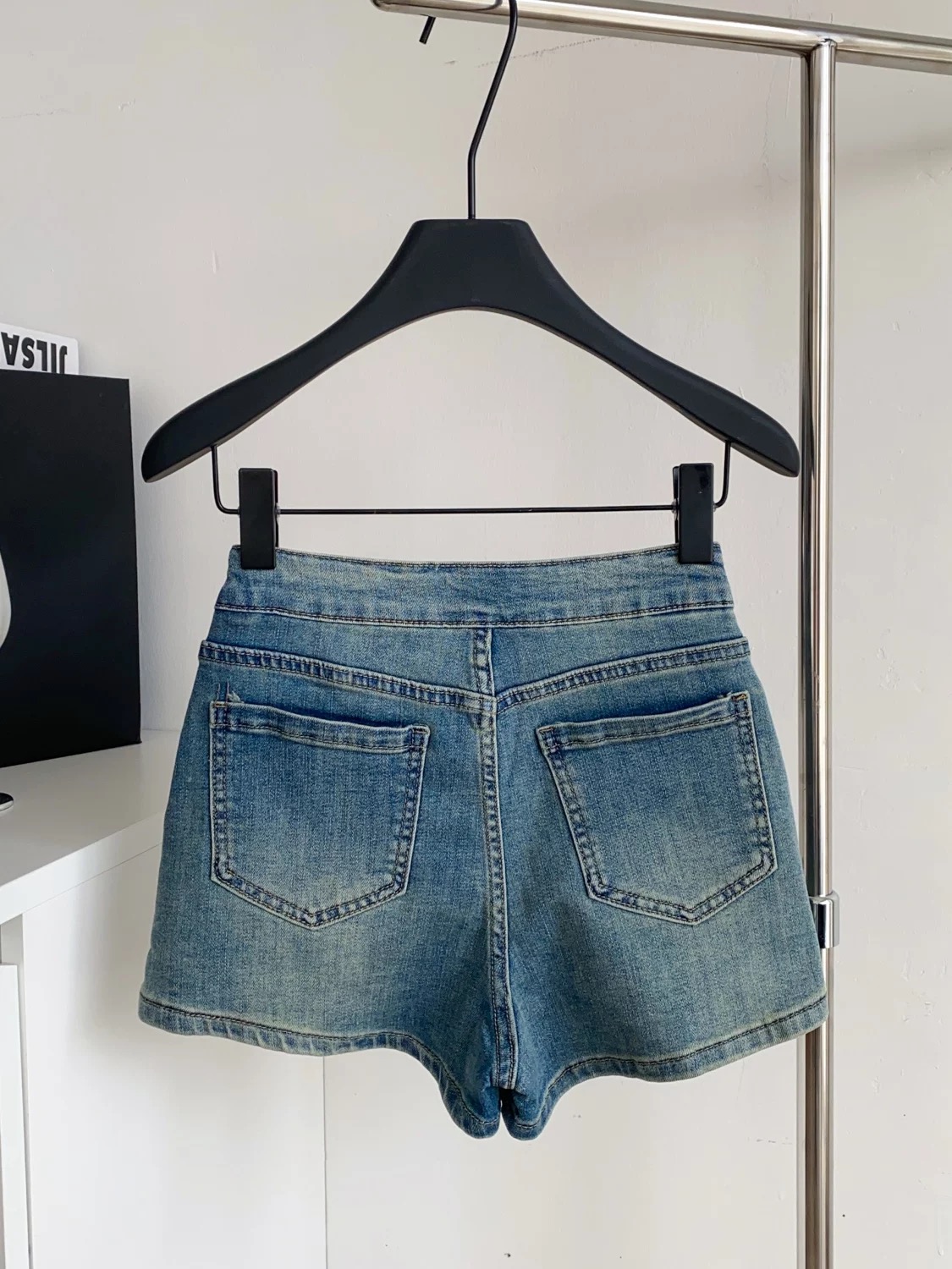 Safari trip shorts DS119 image