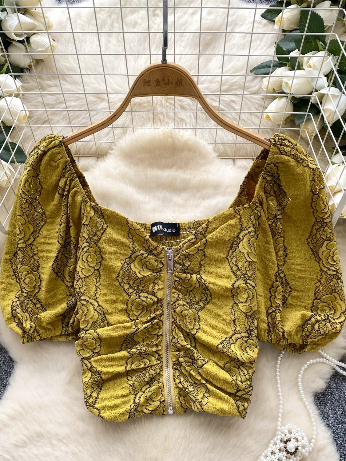 Waiting around for you top CTO1064 image