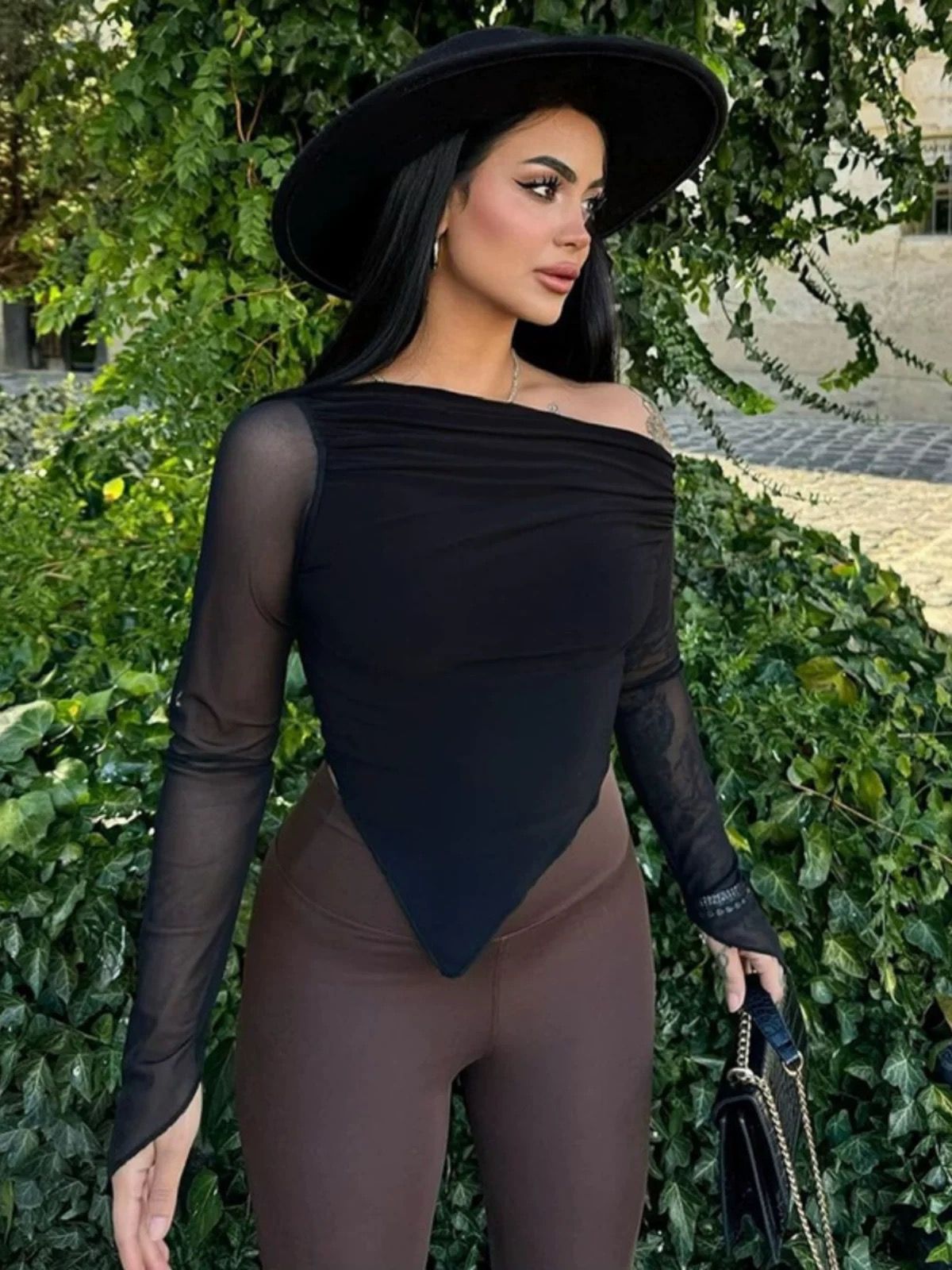 Live more top CTO848 image