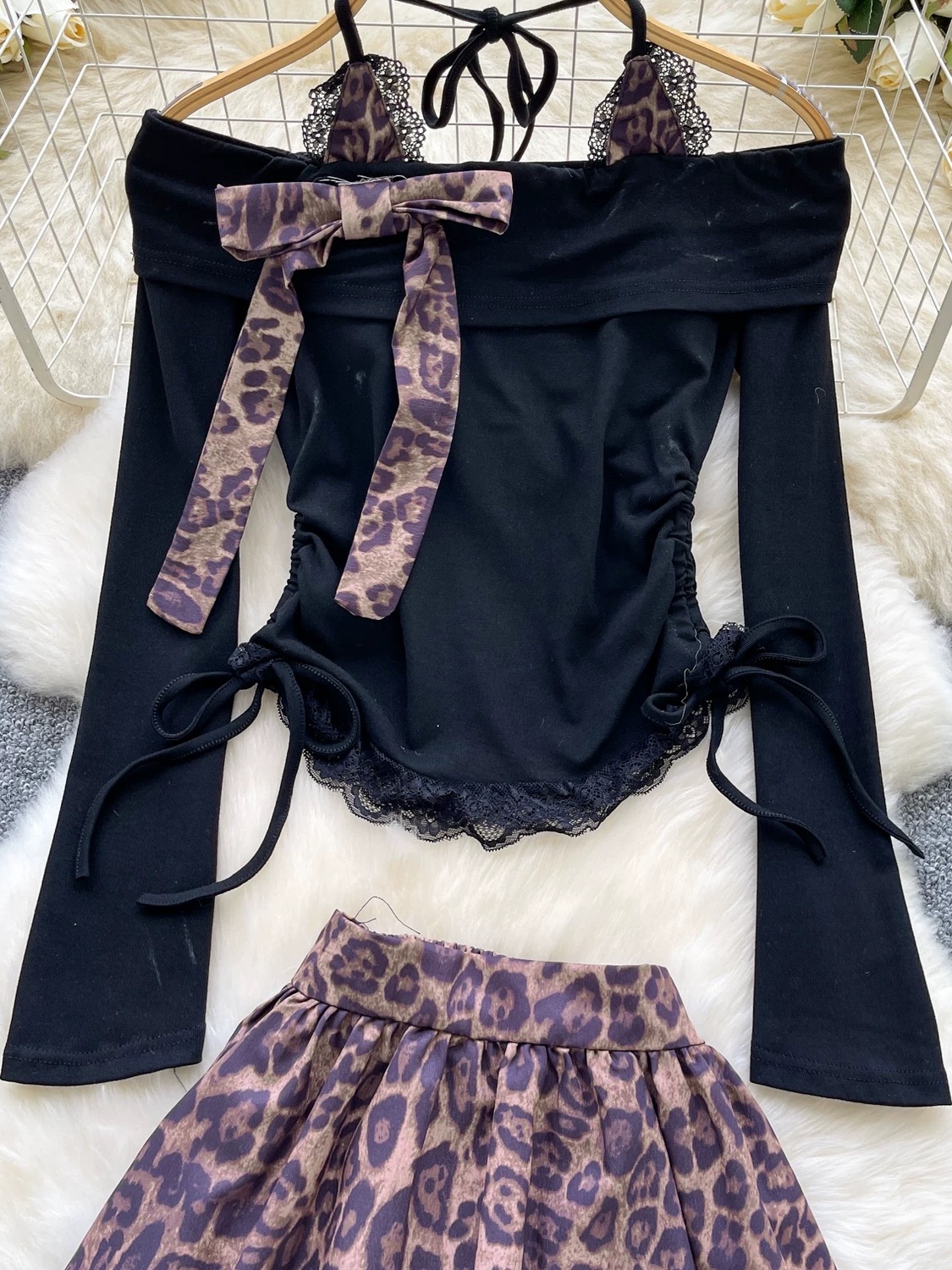 Stunting on you set CTP663 image