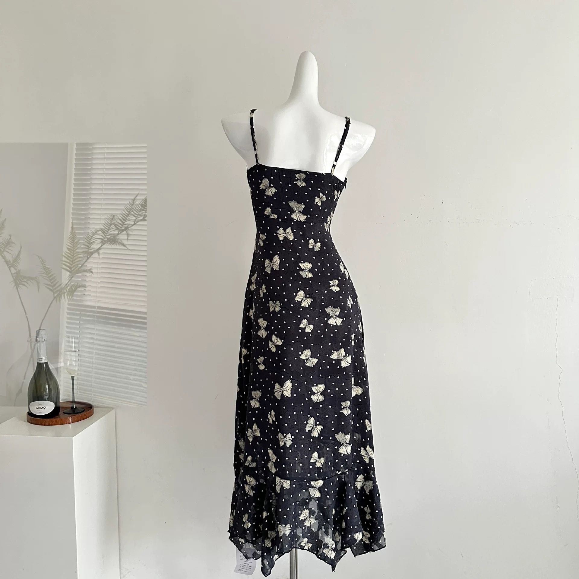 In distress lace dress CD1731 image