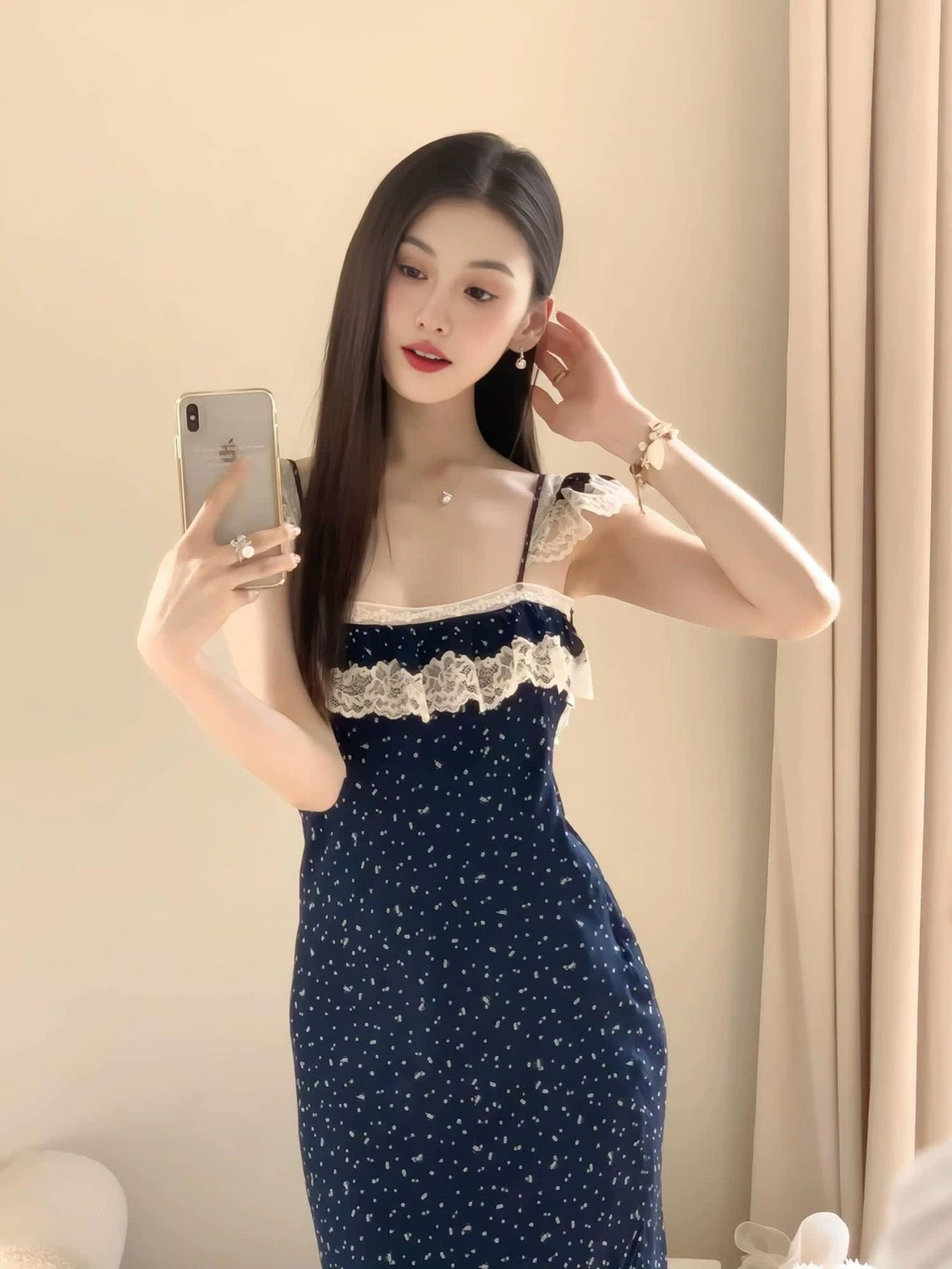 No stopping her dress CD147 image