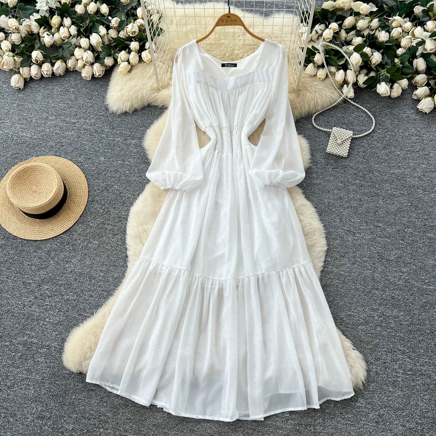 Beauty and the babe sparkle dress CD773 image