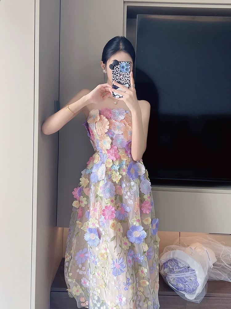 Care for the flare lace dress EVD258 image