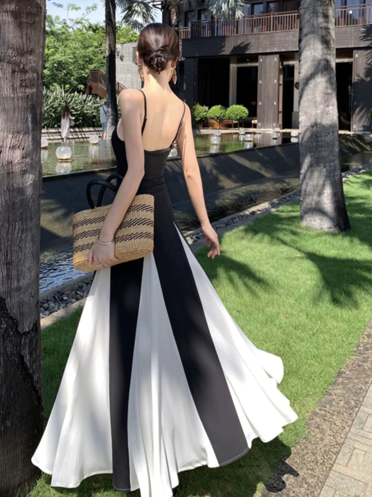 Lavish afternoon lace dress FD587 image