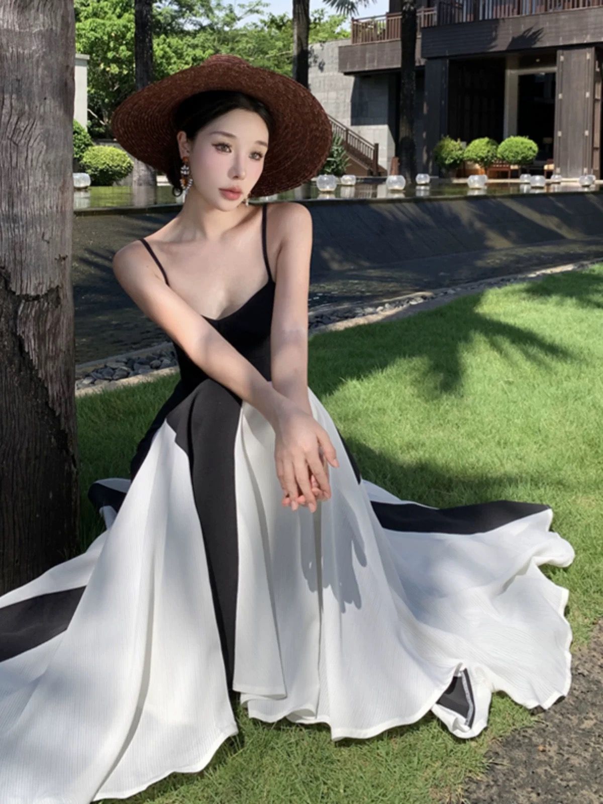 Lavish afternoon lace dress FD587 image