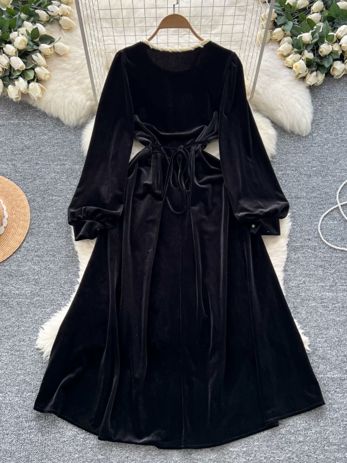 Movie dates velvet dress CD1929 image