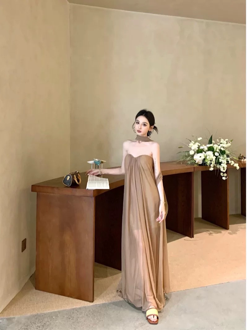 Lost in meetings dress FD942 image