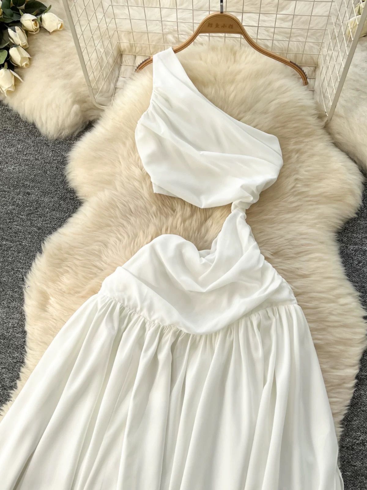 LA’s prettiest dress  CD1911 image