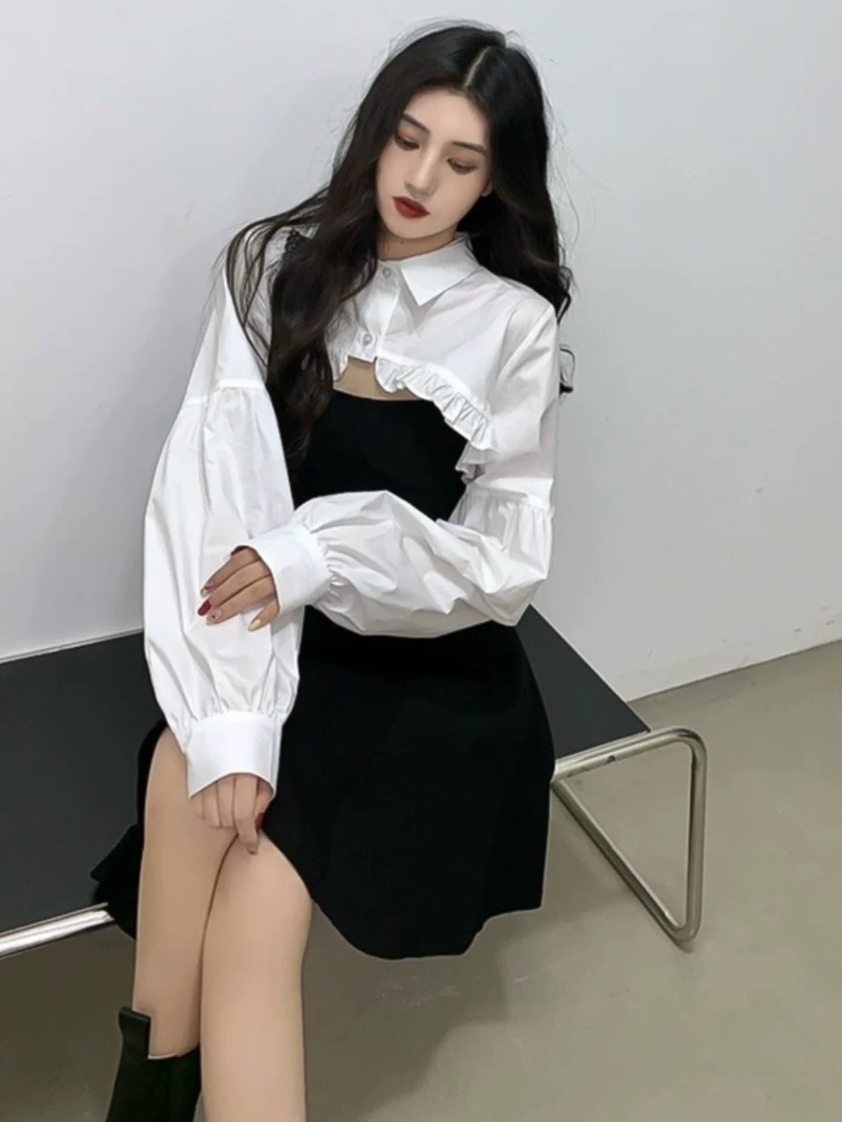 Roman royalty crop top CTO657 image