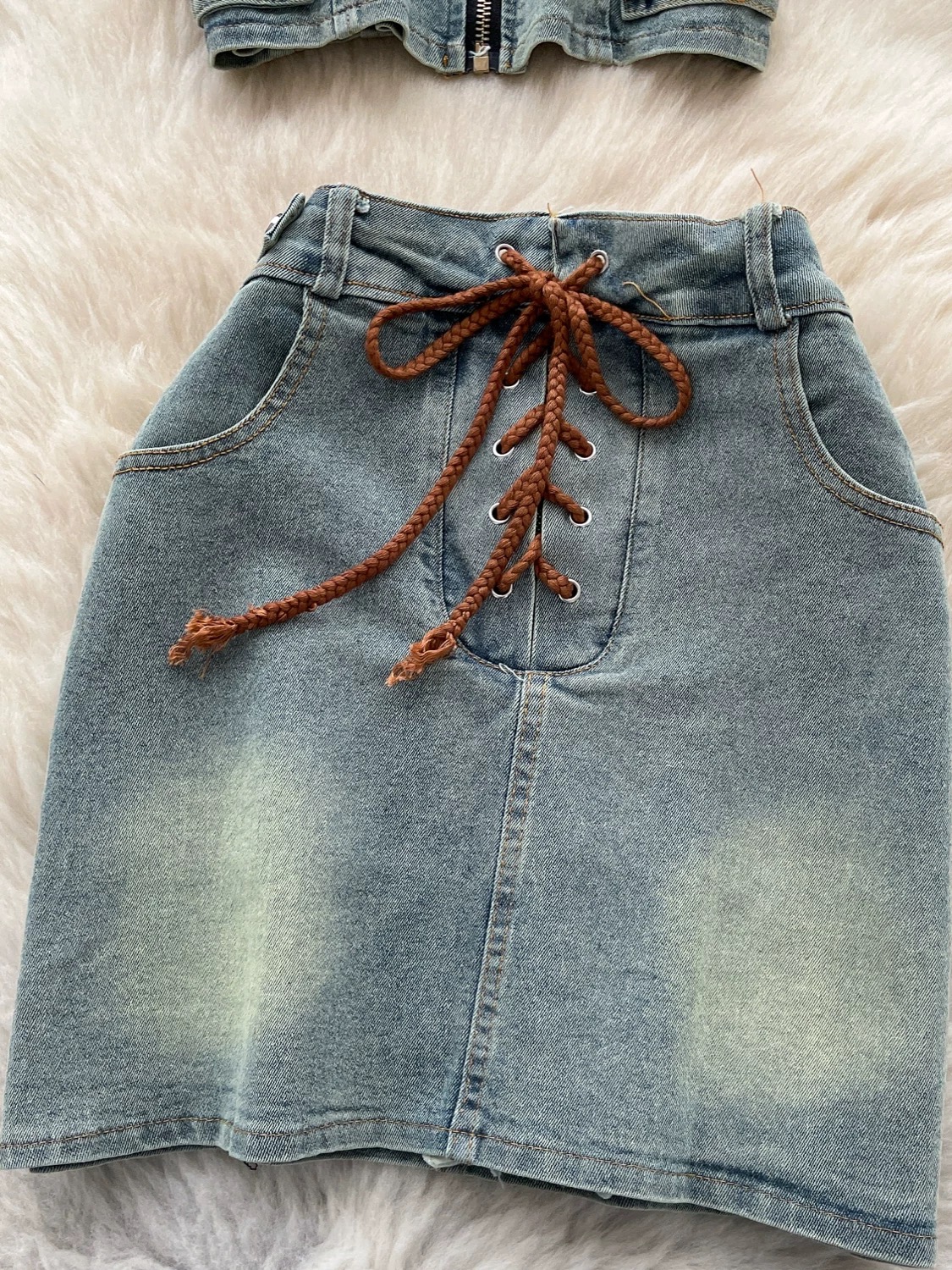 Above average set DTP237 image