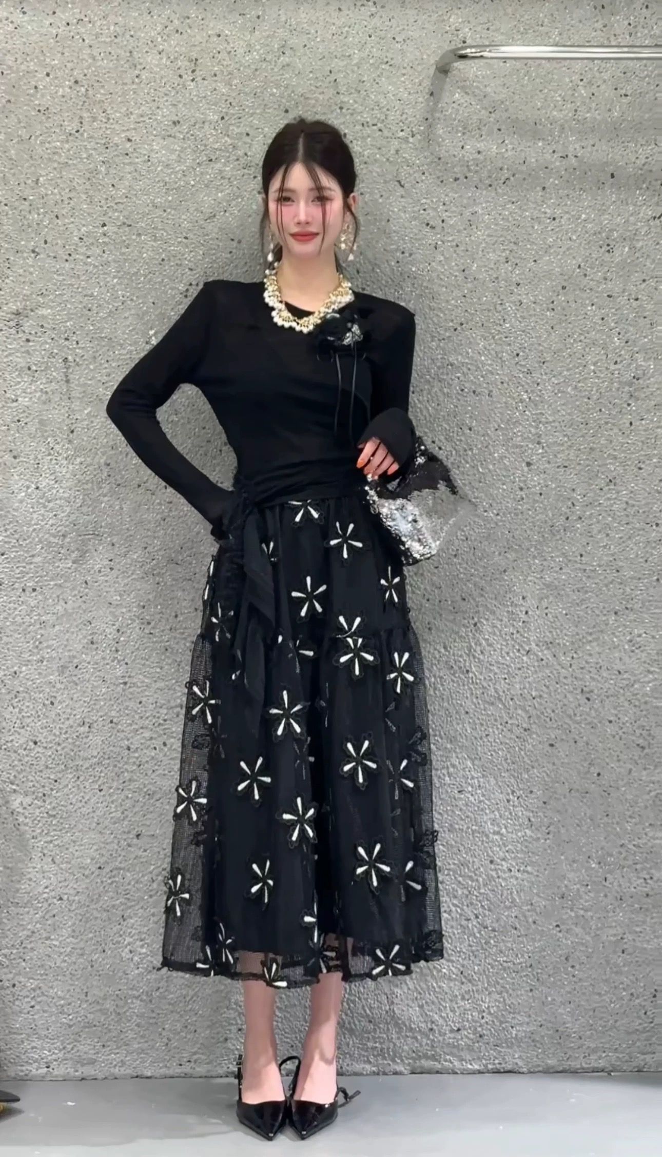 Mutual attraction skirt FS140 image