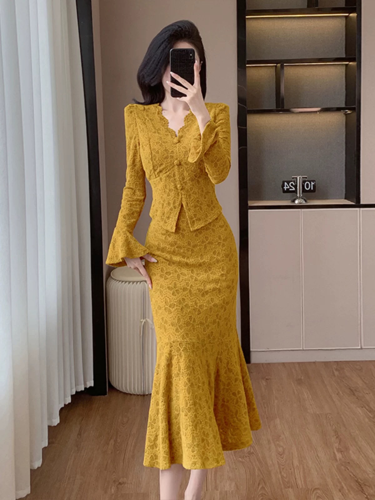 Showing up tonight set FTP261 image