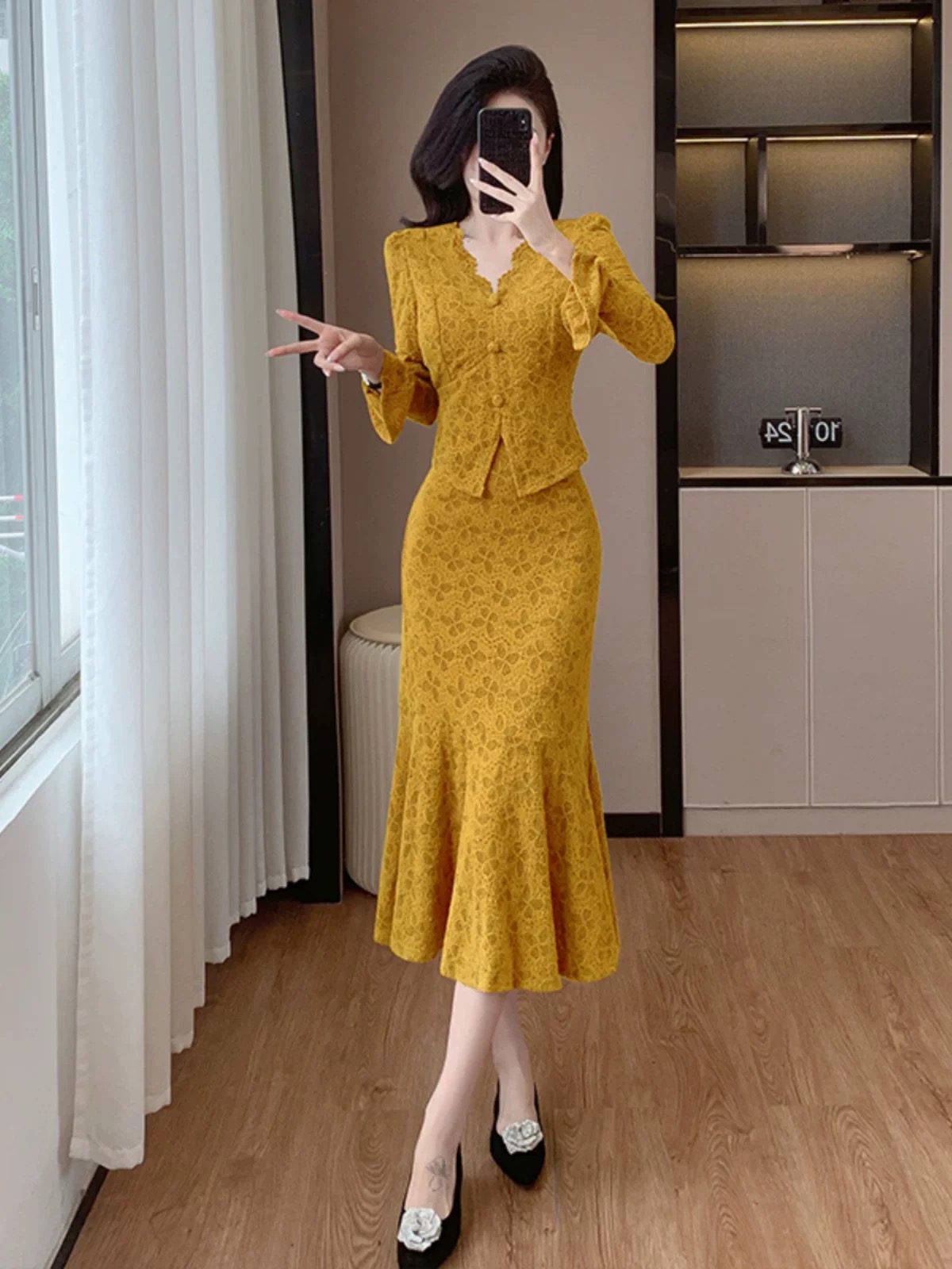 Showing up tonight set FTP261 image