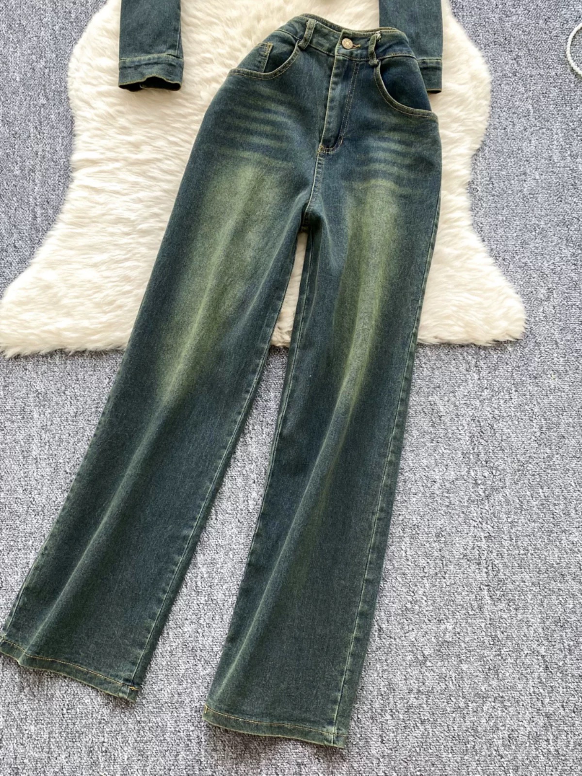 Cold night out set DTP167 image