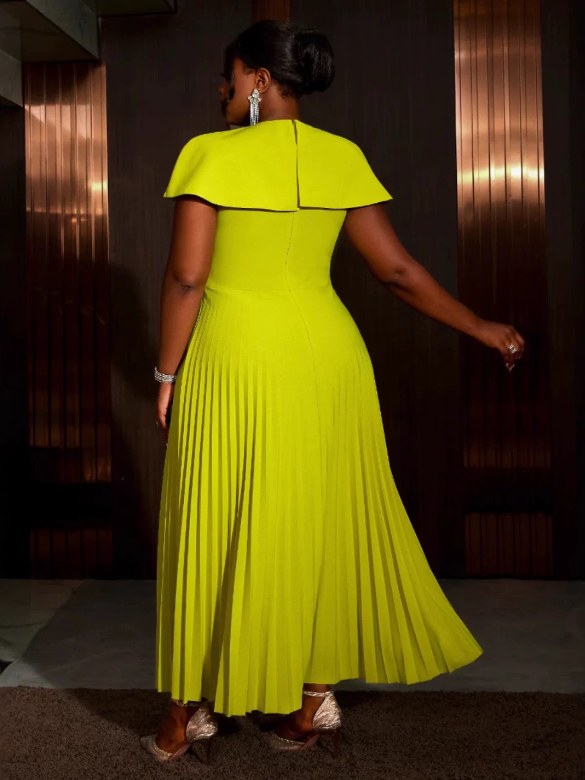 Moves to make dress EVD216 image