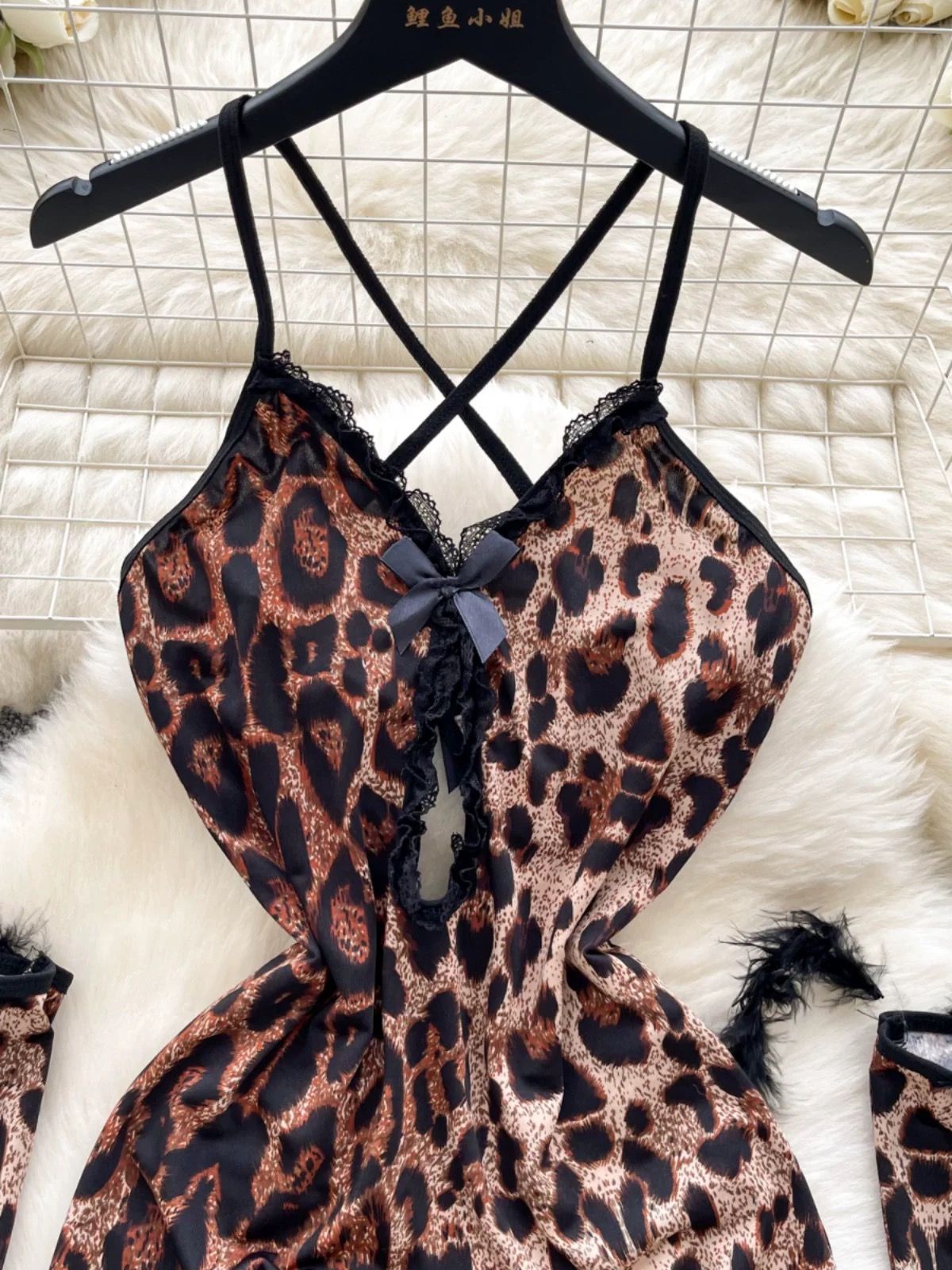 I am the moment dress CBC1056 image