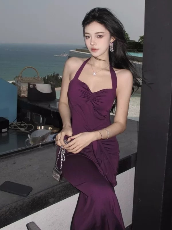 Queen on vacay dress CD379 image