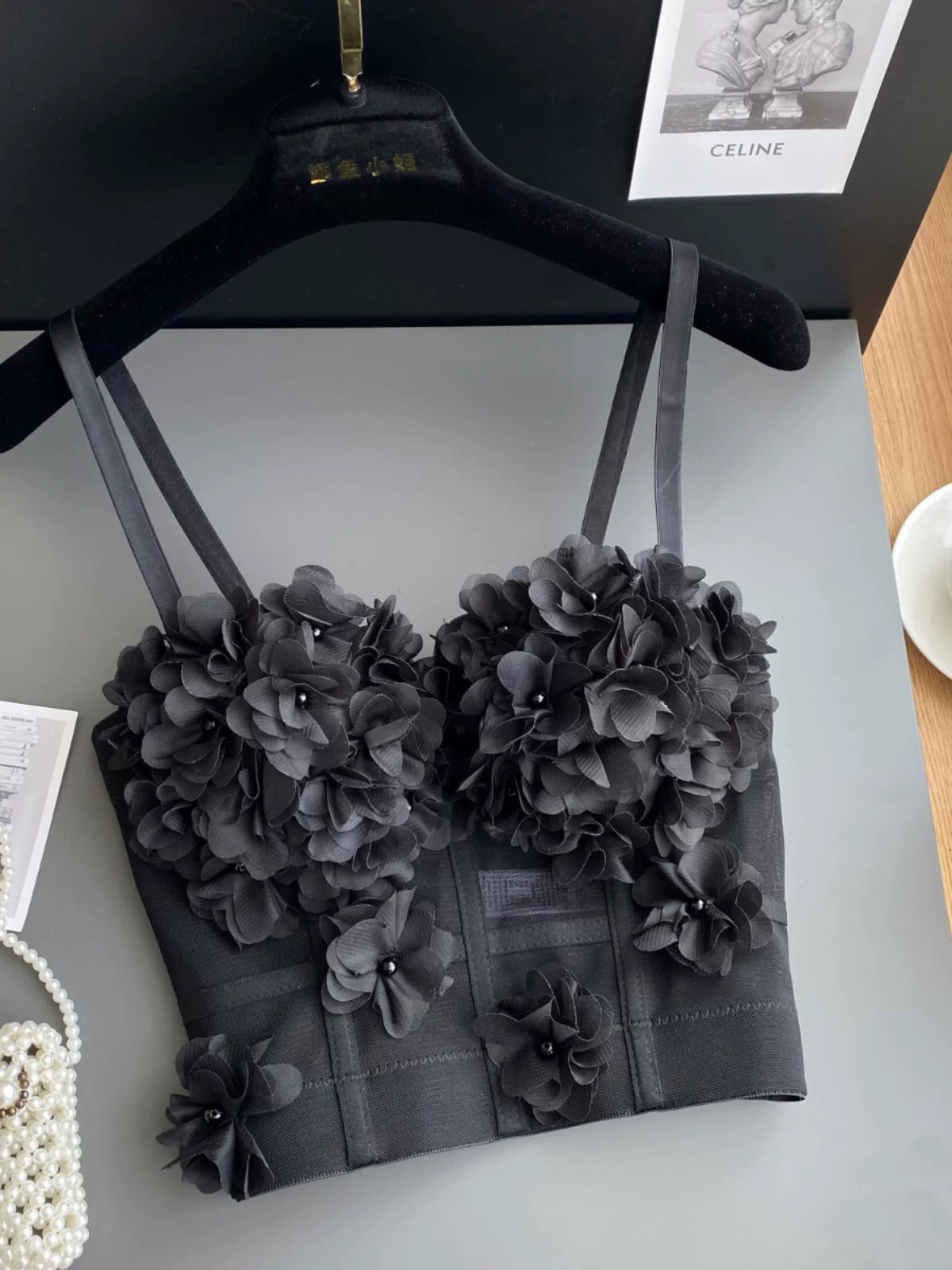 Making money moves top CTO795 image